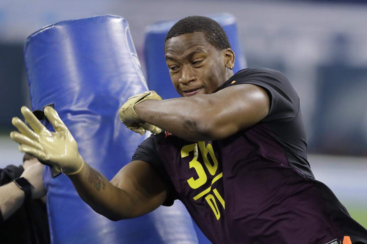 Clemson defensive lineman Clelin Ferrell’s military background should mesh with Panthers coach Ron Rivera’s.