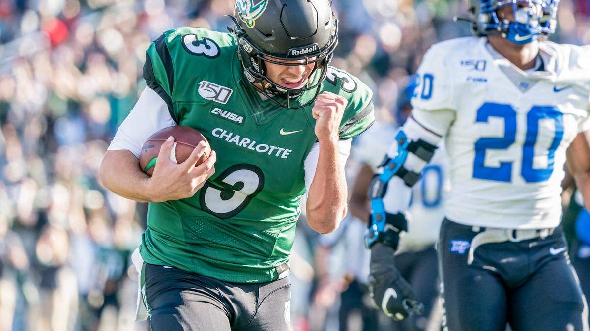 Charlotte’s Chris Reynolds (3) became one of Conference USA’s top quarterbacks under Mark Carney, who is being promoted to offensive coordinator.