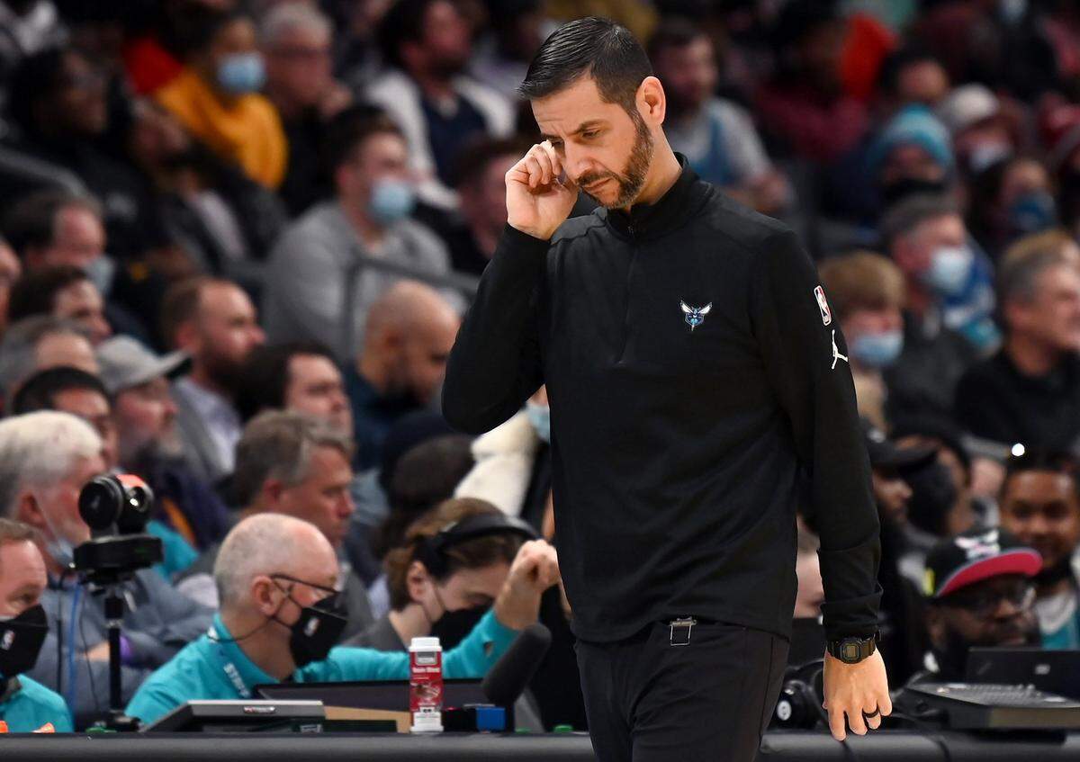 Charlotte Hornets head coach James Borrego walks down along the team’s sideline during the second half against the Chicago Bulls at Spectrum Center in Charlotte on Wednesday.