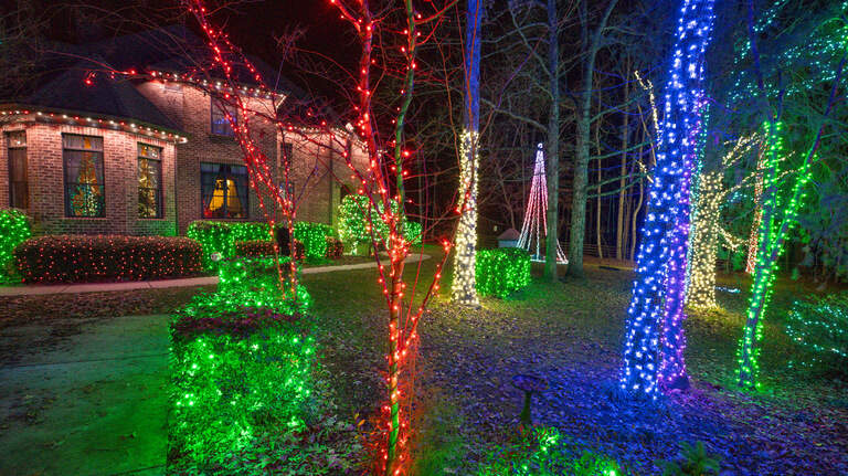 Photos: 2023 Best Holiday Displays — 631 Ennis Road in Waxhaw