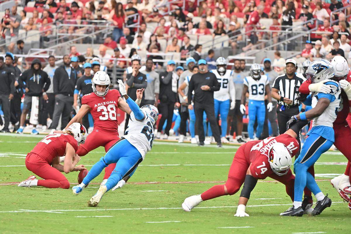 Arizona Cardinals place kicker Chad Ryland (38) kicks a field goal during the first quarter against the Carolina Panthers at State Farm Stadium in Glendale, Ariz., on Sunday, Sept. 14, 2025.