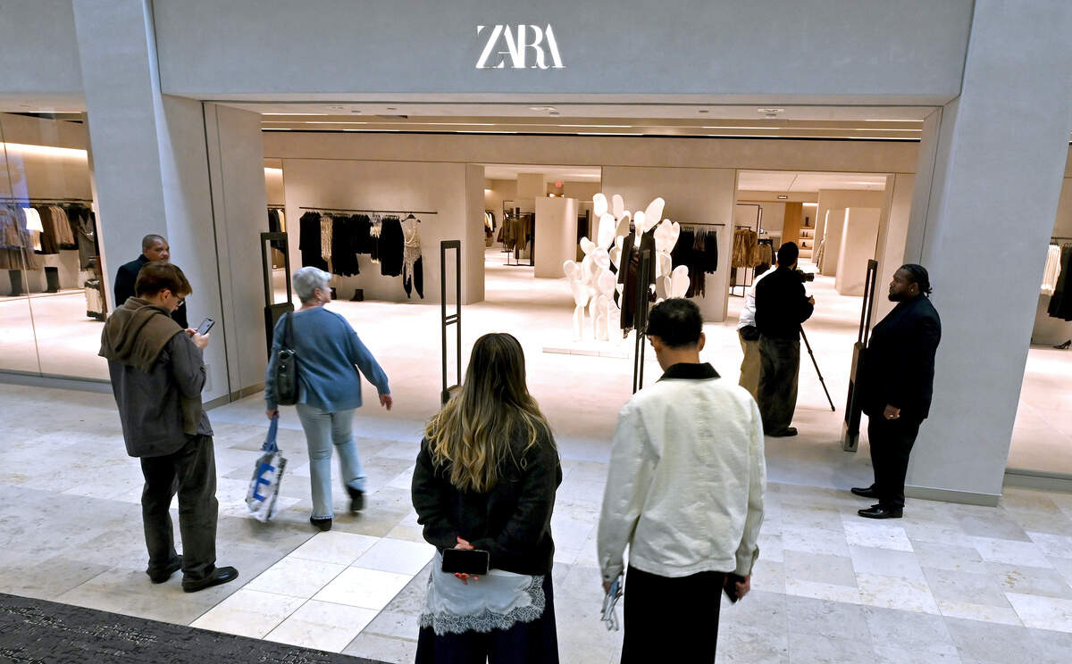 Trendy Spanish retailer Zara is opening at SouthPark Mall in Charlotte on  Dec. 4. This will be Zara’s first location in North Carolina. 