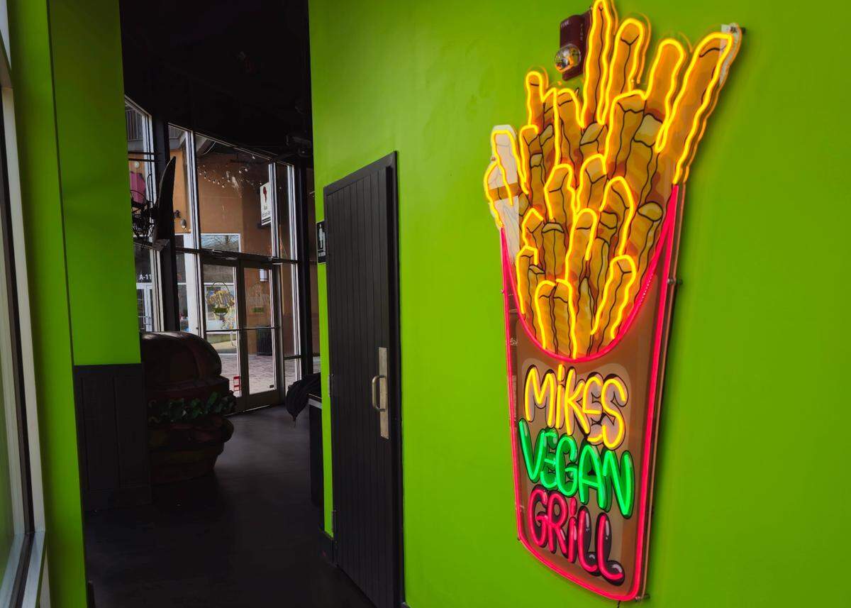 Mike’s Vegan Grill is located at 440 E McCullough Drive #123.