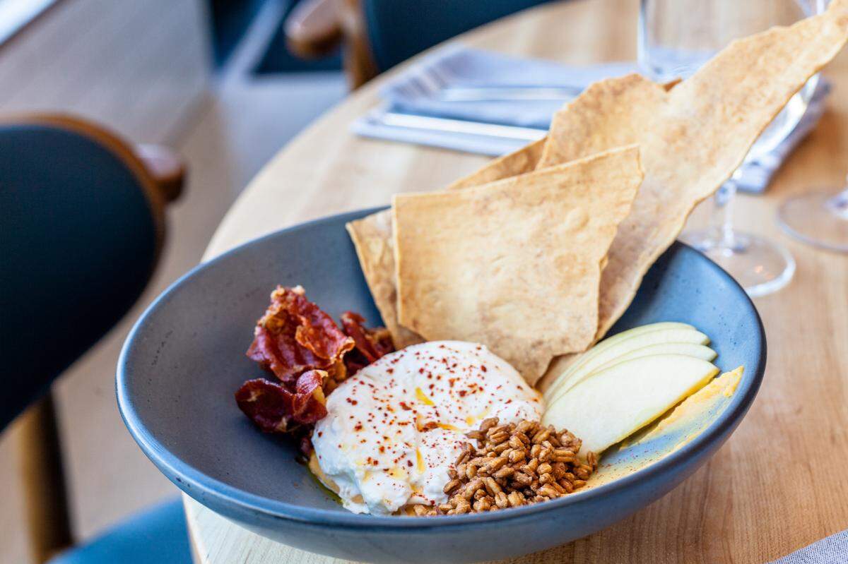 Indaco’s Burrata: Butternut squash purée, apples, puffed Farro, proscuitto, lavash