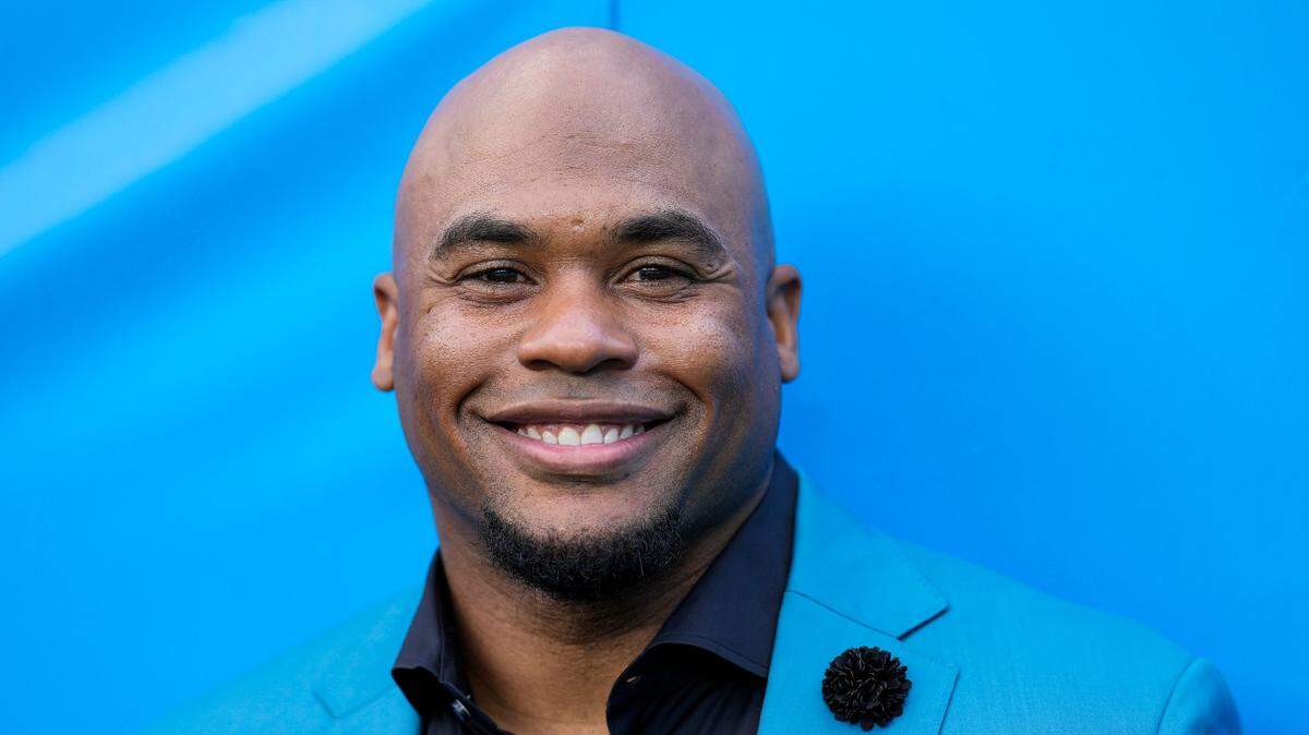 Aug 21, 2021; Charlotte, North Carolina, USA; Former Panthers wide receiver and now commentator Steve Smith Sr. before the game between the Carolina Panthers and Baltimore Ravens at Bank of America Stadium. Mandatory Credit: Jim Dedmon-USA TODAY Sports