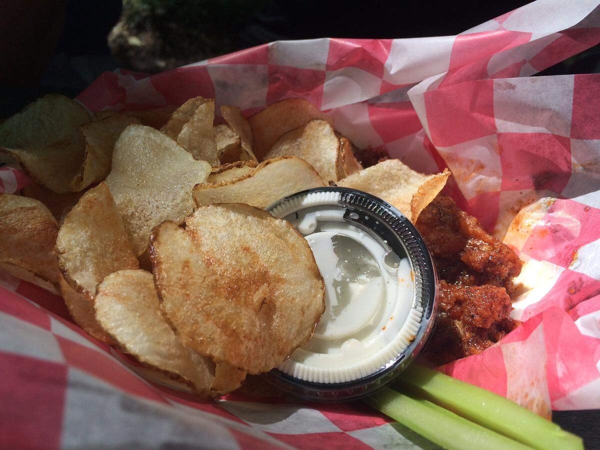Wingz on Wheelz’ Chicken wings.