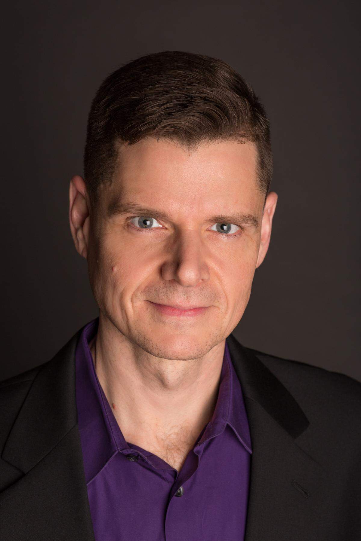 Rob Harrelson is a bass-baritone who retired from the U.S. Air Force Band’s Singing Sergeants in October 2018 and is now with Opera Carolina.