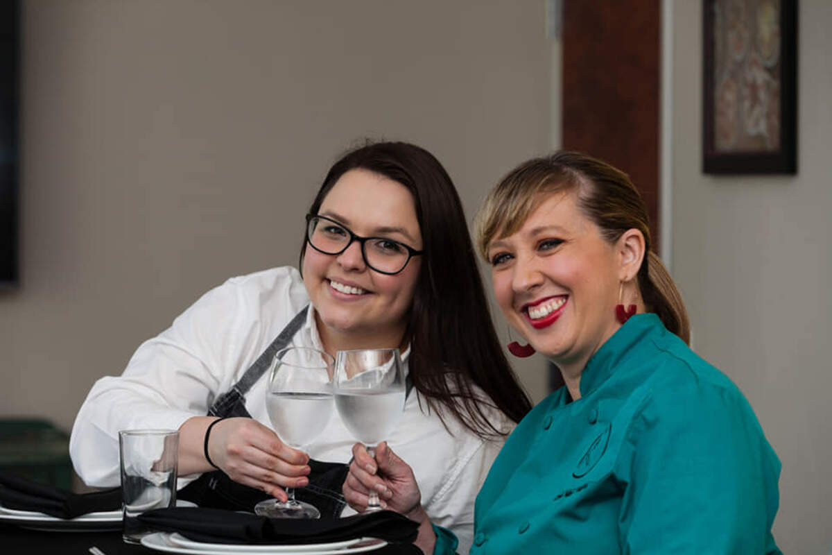 Chef Mara Norris and Chef Aleks Kanclerski of The Foodie School previously worked together at Salud!, the cooking school at Whole Foods that shut down during COVID-19.