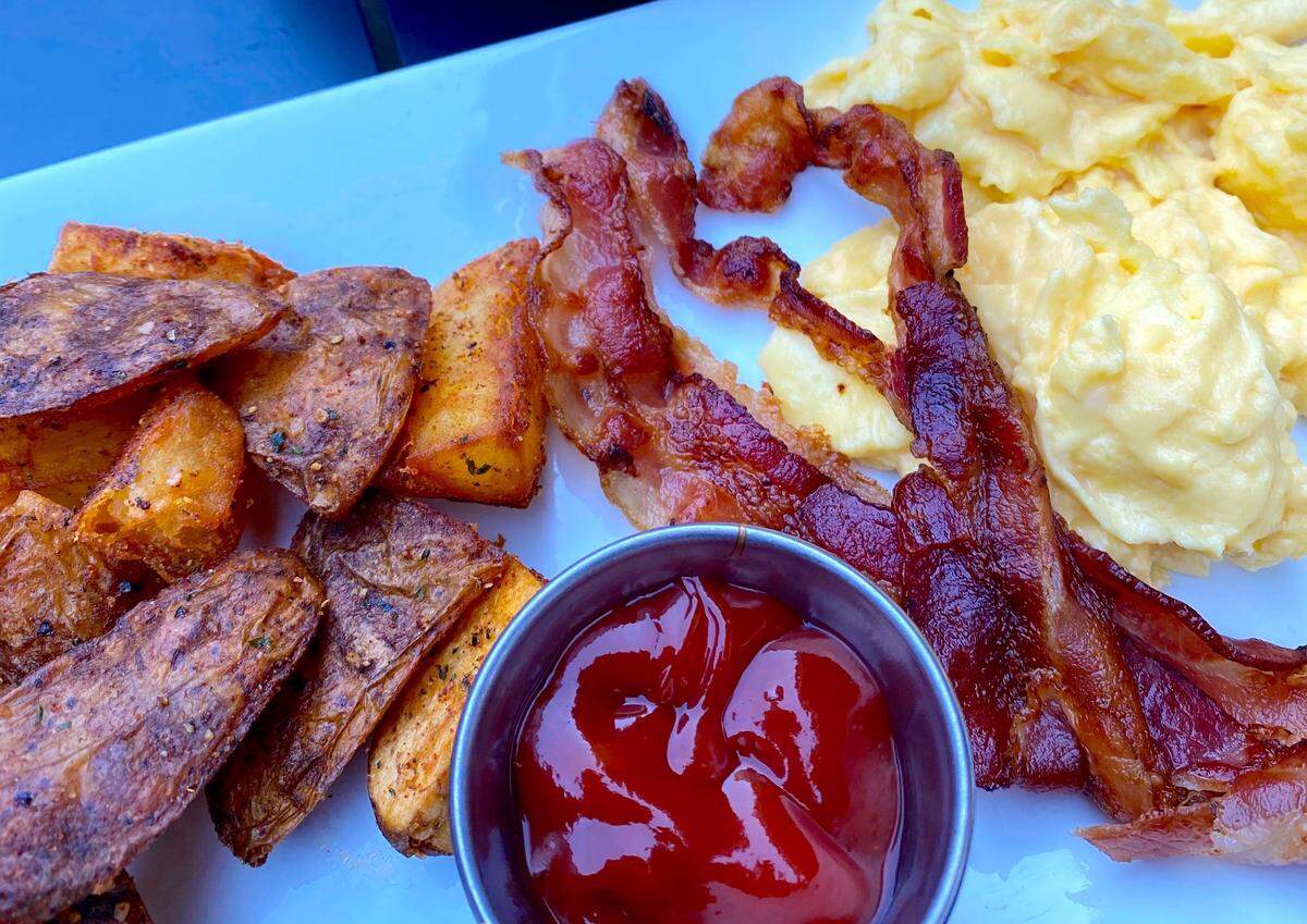You can grab brunch all day at Easy Like Sunday.