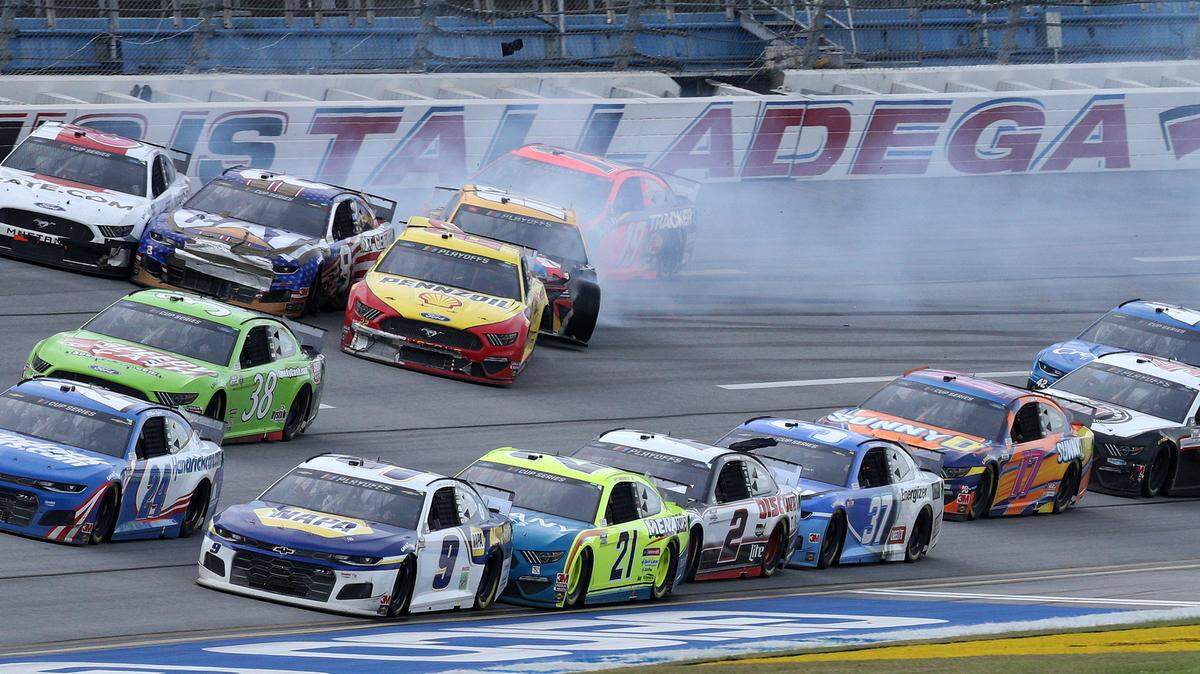 Chase Elliott, driver of the #9 NAPA Auto Parts Chevrolet, leads at Talladega Superspeedway