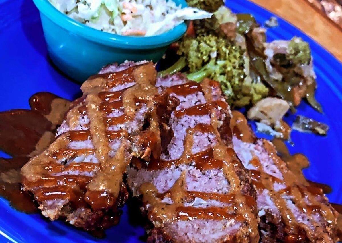 Anntony’s Succulent Ribs come in a choice of multiple flavors: Island, Mild Jerk, Spicy Jerk or BBQ.