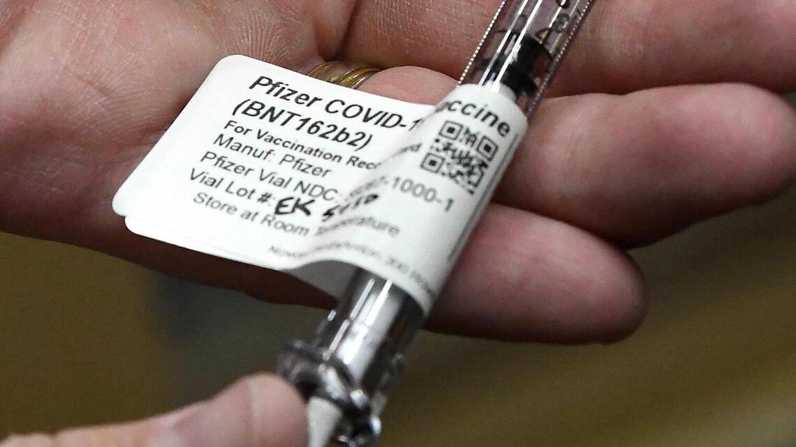 Medic and Mecklenburg fire departments prepare to administer the COVID vaccine