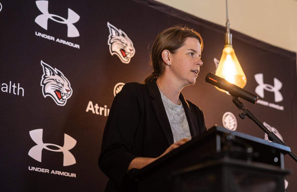 Davidson women's basketball coach Gayle Fulks speaks during a Davidson basketball tip-off event at Brickhouse Tavern in Davidson, N.C., on Tuesday, October 21, 2025.