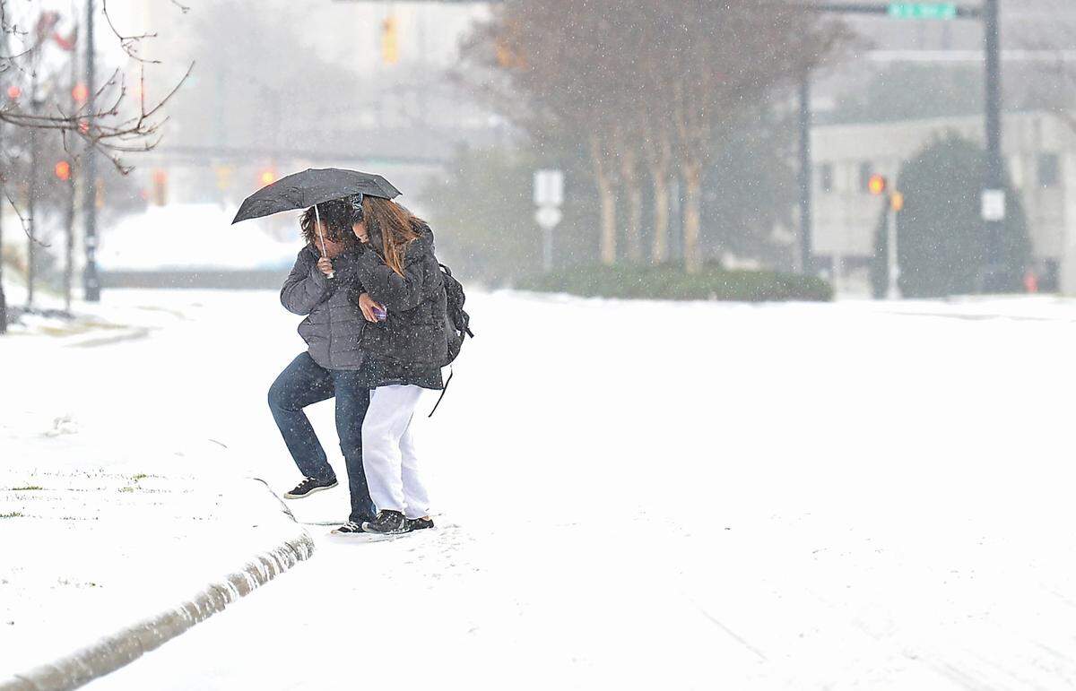 Winter Storm brought a mix of snow, rain and sleet to the Charlotte area on Sunday in January 2022.
