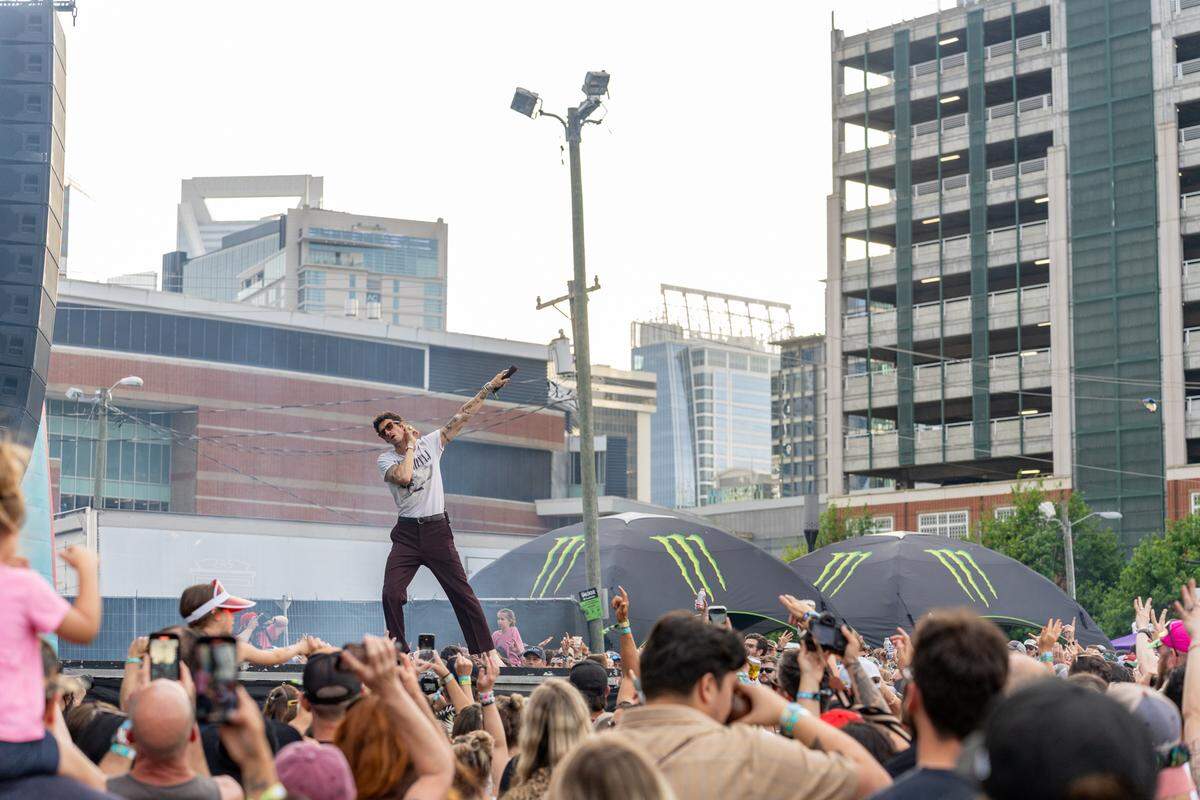The Revivalists’ David Shaw performs at Lovin’ Life Music Fest on May 2, 2025.