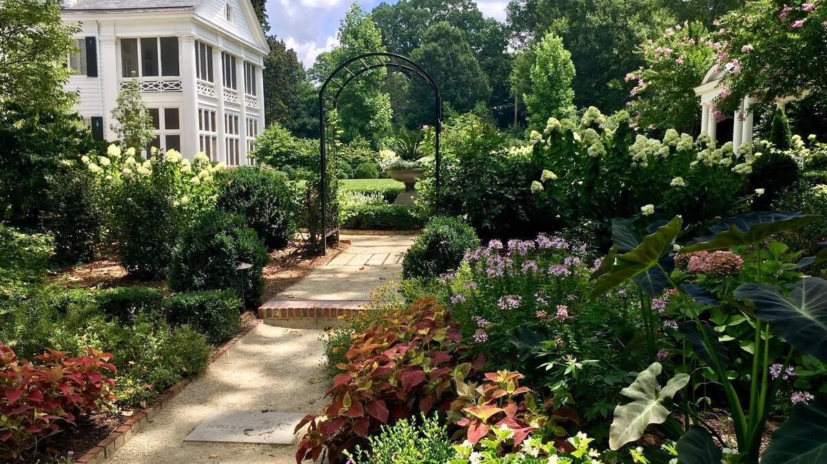 The Duke Mansion gardens are open nearly everyday during daylight hours.