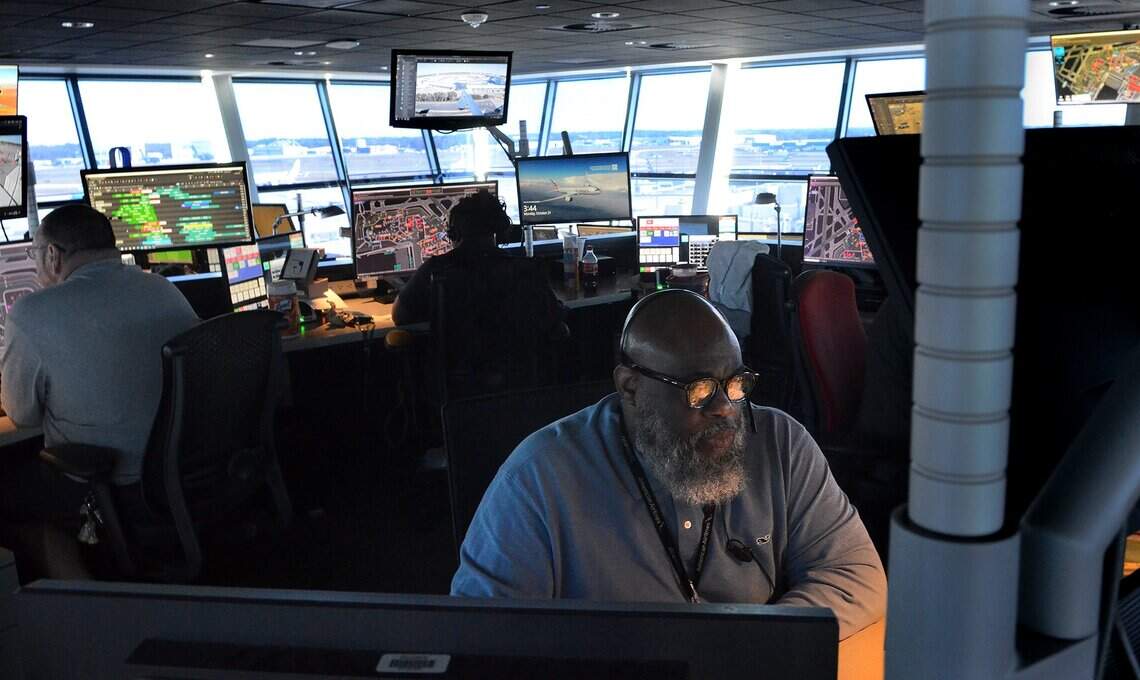 CLT hub control center: The ‘brain’ behind American Airlines ...