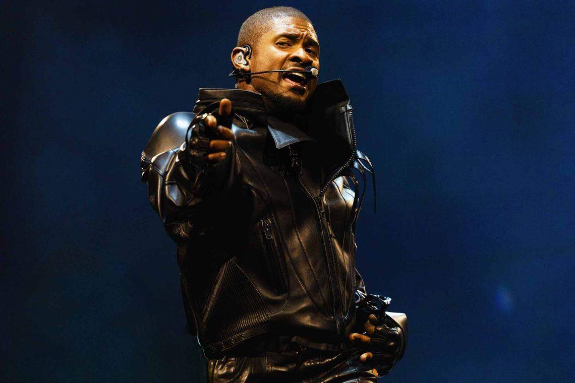 Usher performs at Spectrum Center in Charlotte on Tuesday night.