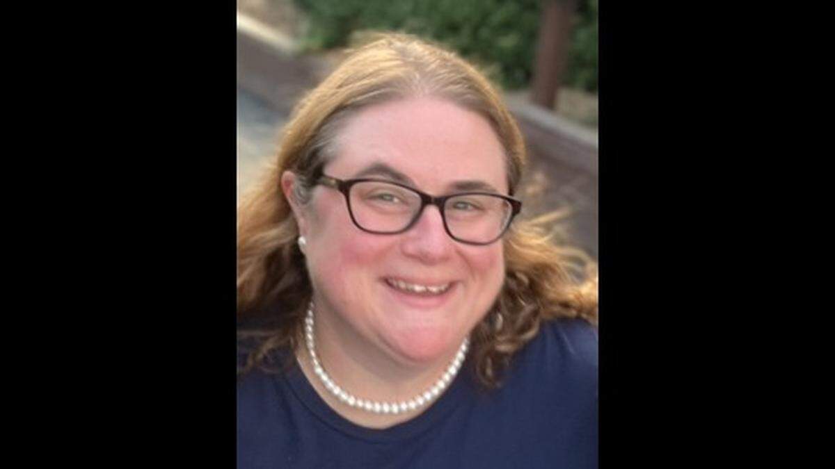 Teacher Kelly VanHorn is running against incumbent state Rep. Tricia Cotham in the Republican primary for North Carolina House District 105.