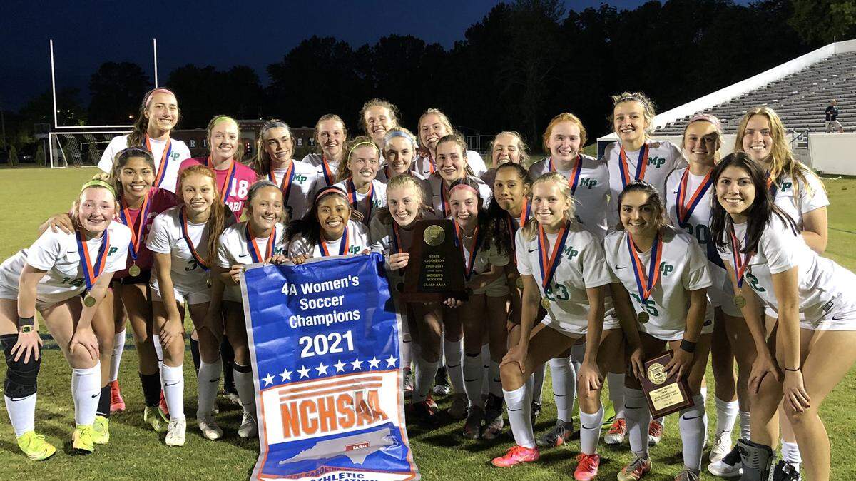 Myers Park’s girls soccer team beat Pinecrest to win the 4A state title