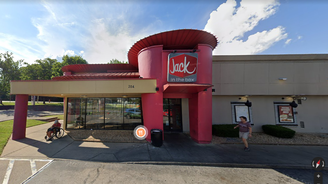 A dispute between two staffers at a Jack in the Box restaurant in Tennessee ended with a man fatally shot after other employees joined in, according to the Metropolitan Nashville Police Department.