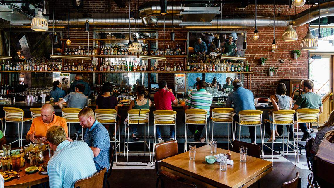 What to know about dining out in Charlotte during COVID as omicron surges