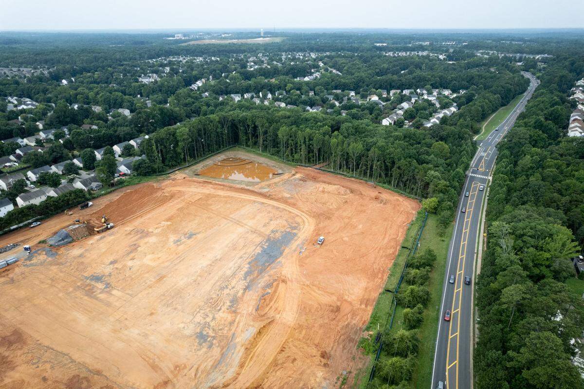 Charlotte-Mecklenburg Schools is asking for feedback on a $2.88 billion construction plan that could bring new and renovated school buildings and be placed on voters’ ballots in 2023. Pictured here is a July 2022 aerial view of the construction site for a 45-classroom elementary school being built as relief for Polo Ridge, Hawk Ridge, and Elon Park elementary schools.