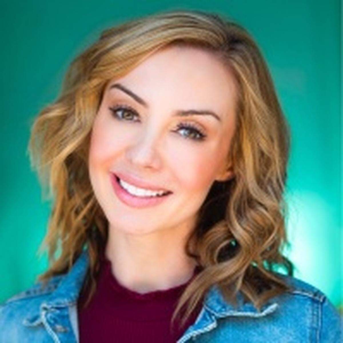 Profile Image of Christy Siebert