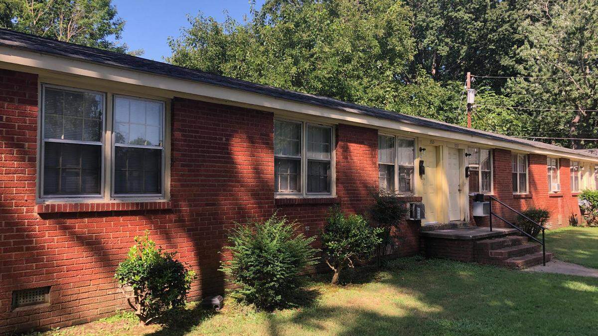 Shamrock Gardens, 3379 Michigan Ave., will soon be acquired by Ascent Housing and the Housing Impact Fund to be renovated for affordable housing.