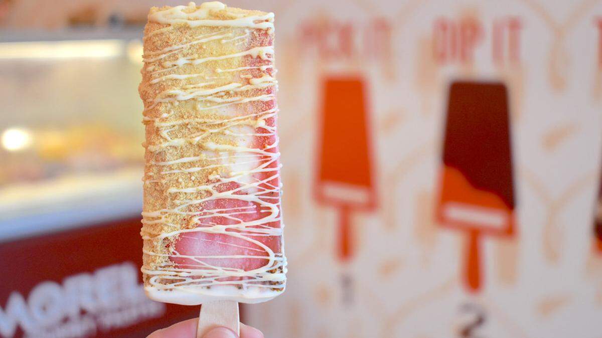 Morelia Gourmet Paletas offers toppings such as white chocolate and s’mores.