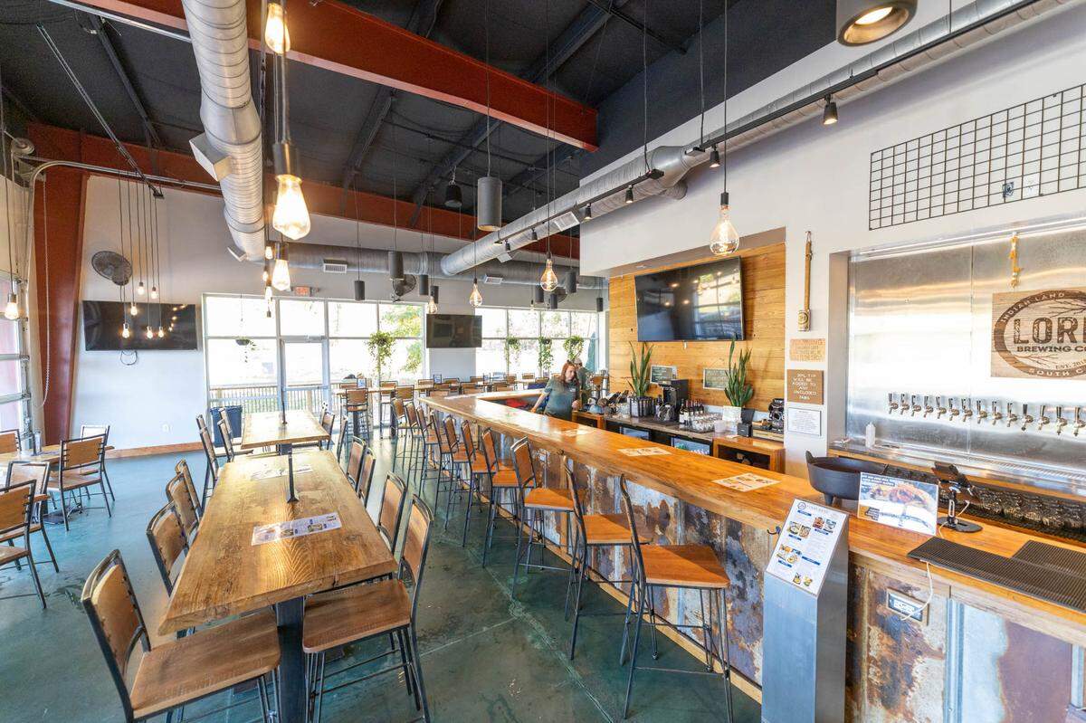 The bar at Lore Brewing Company.