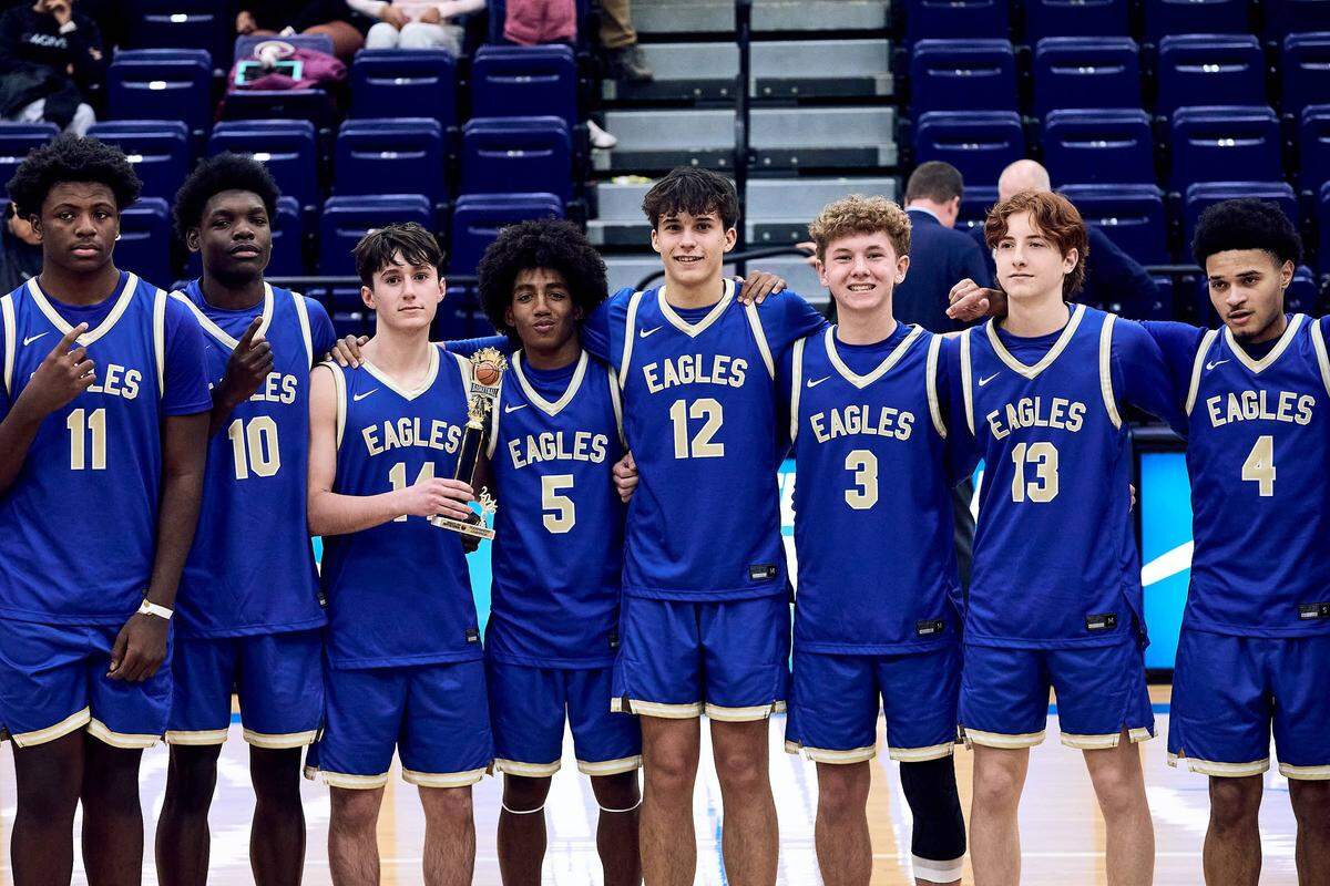 SouthLake Christian wins the 2025 Charlotte Latin Invitational Finals against Charlotte Catholic.