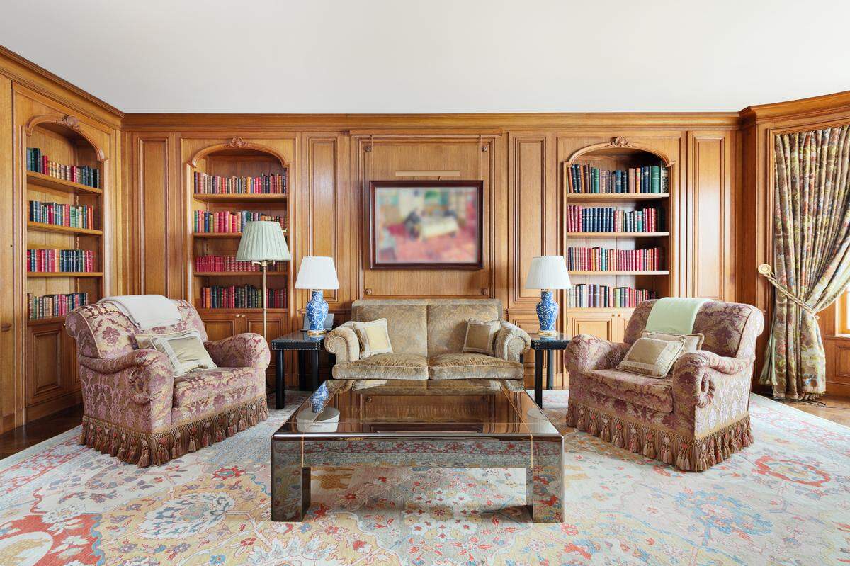 Curbed’s My Week in Zillow Saves column featured this Manhattan property.