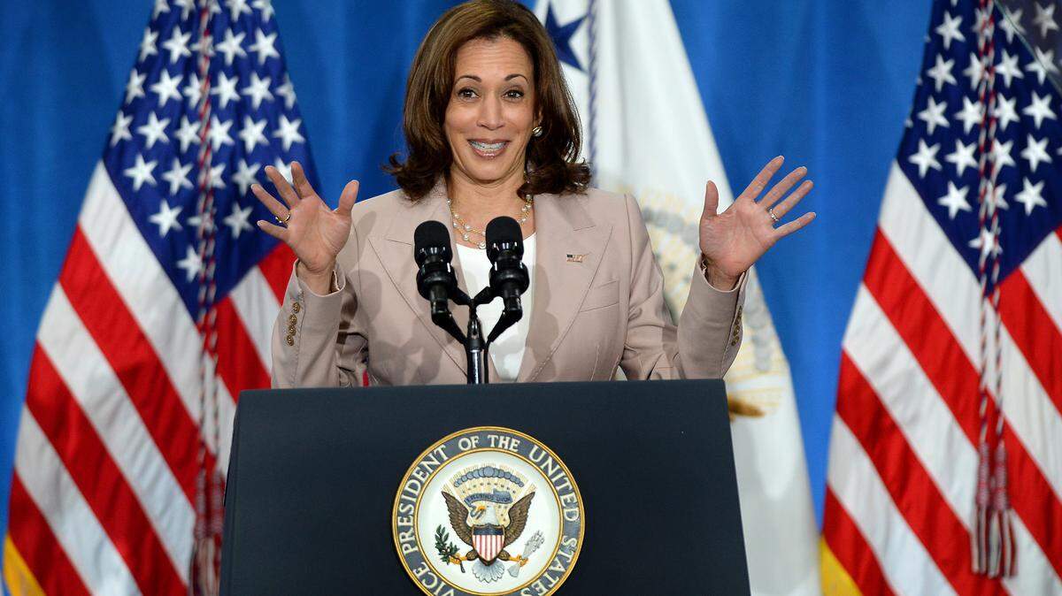 Vice President Kamala Harris discusses the Affordable Connectivity Program (ACP) at the Carole A. Hoefener Community Services Center on Thursday, July 21, 2022. Vice President Harris also joined a discussion on the fight to protect reproductive rights.