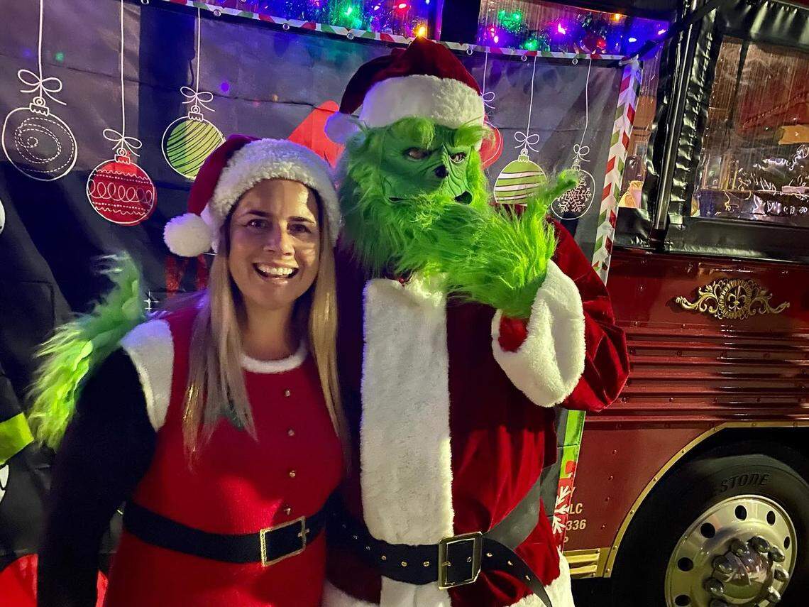 Funny Bus’ Holiday Laugh and Lights Tours start Nov. 29.