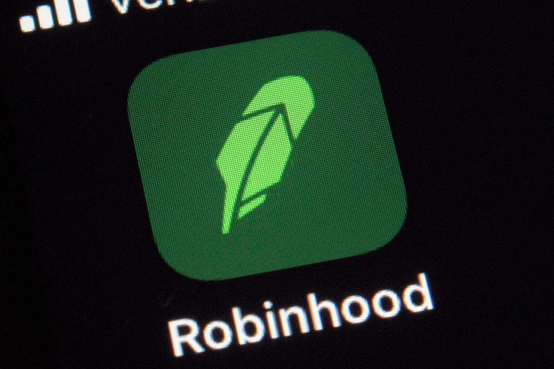 Employees who were terminated can remain with Robinhood through Oct. 1 with regular pay and benefits