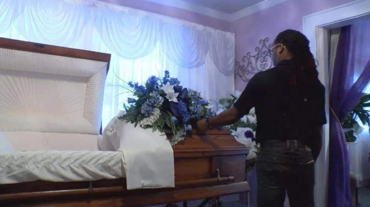 A Charlotte funeral home is facing some backlash after being confused with a South Carolina funeral home that has been accused of leaving a woman’s body unrefrigerated for three years.