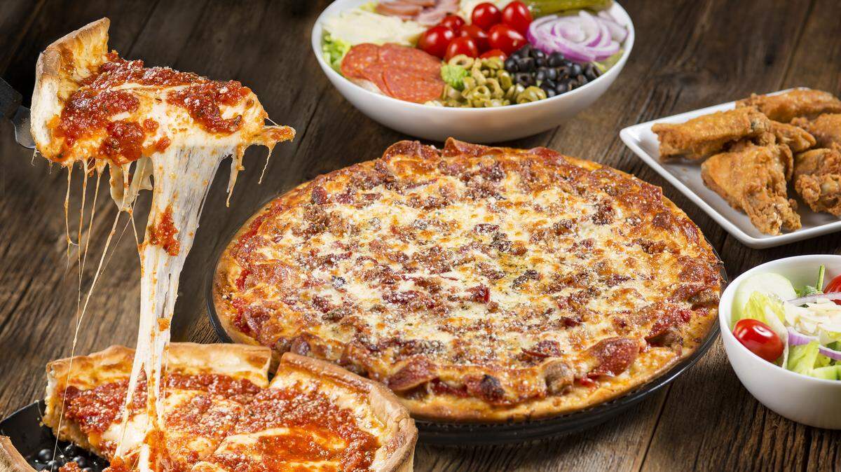 Charlotte area deep dish pizza lovers found a taste of Chicago in Waxhaw at Rosati’s before it closed in early April.