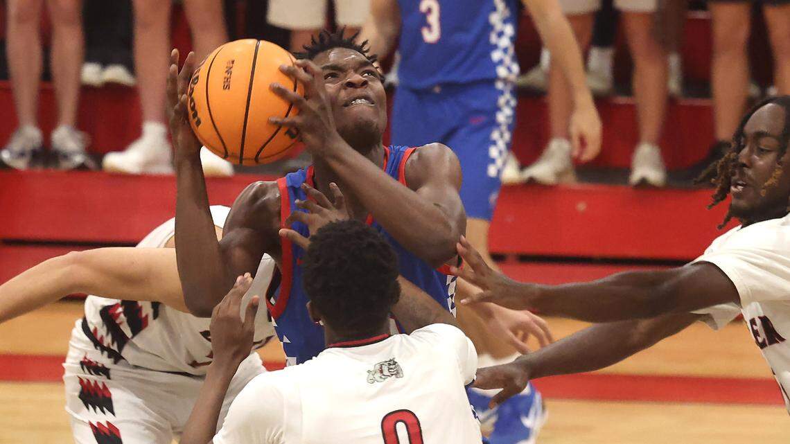 Friday’s boys’ rewind: No. 3 North Meck routs No. 12 Butler on the road