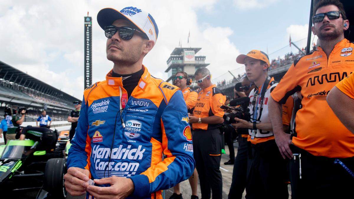 Arrow McLaren/Rick Hendrick driver Kyle Larson (17) prepares to get in his car Saturday, May 18, 2024, during qualifying for the 108th running of the Indianapolis 500 at Indianapolis Motor Speedway.