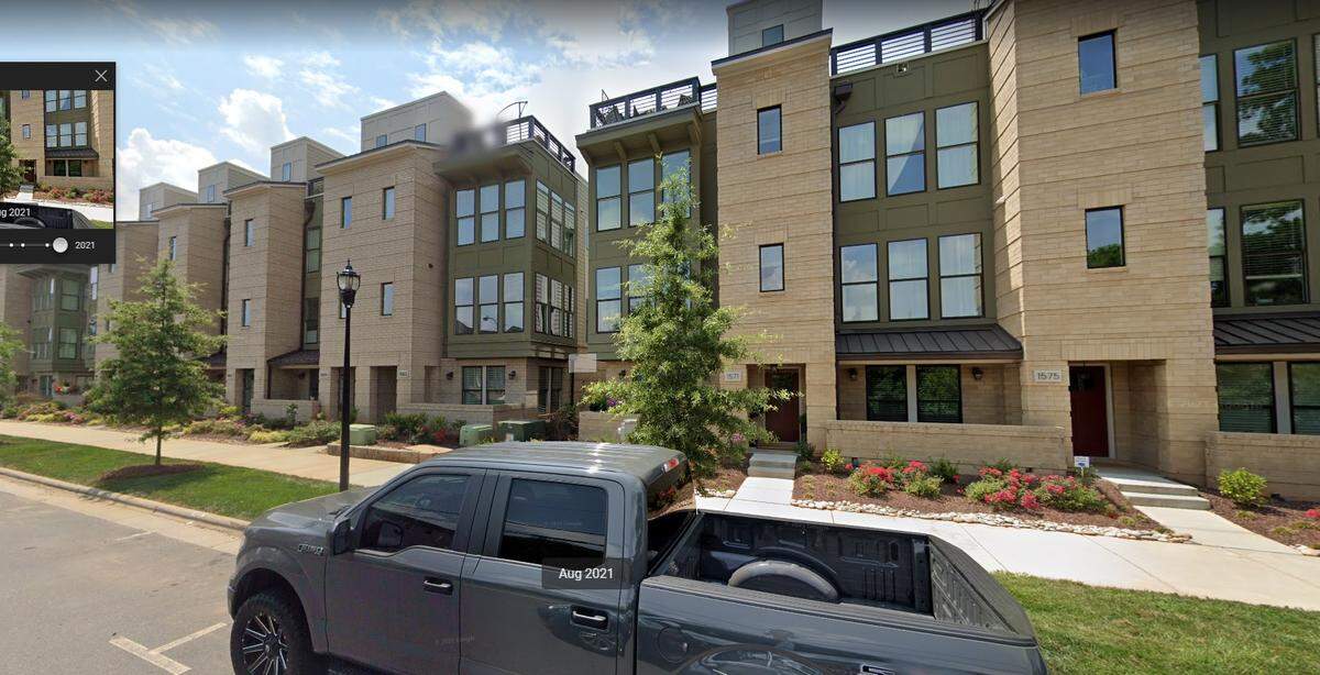 Duckworth Avenue just west of uptown: 20212