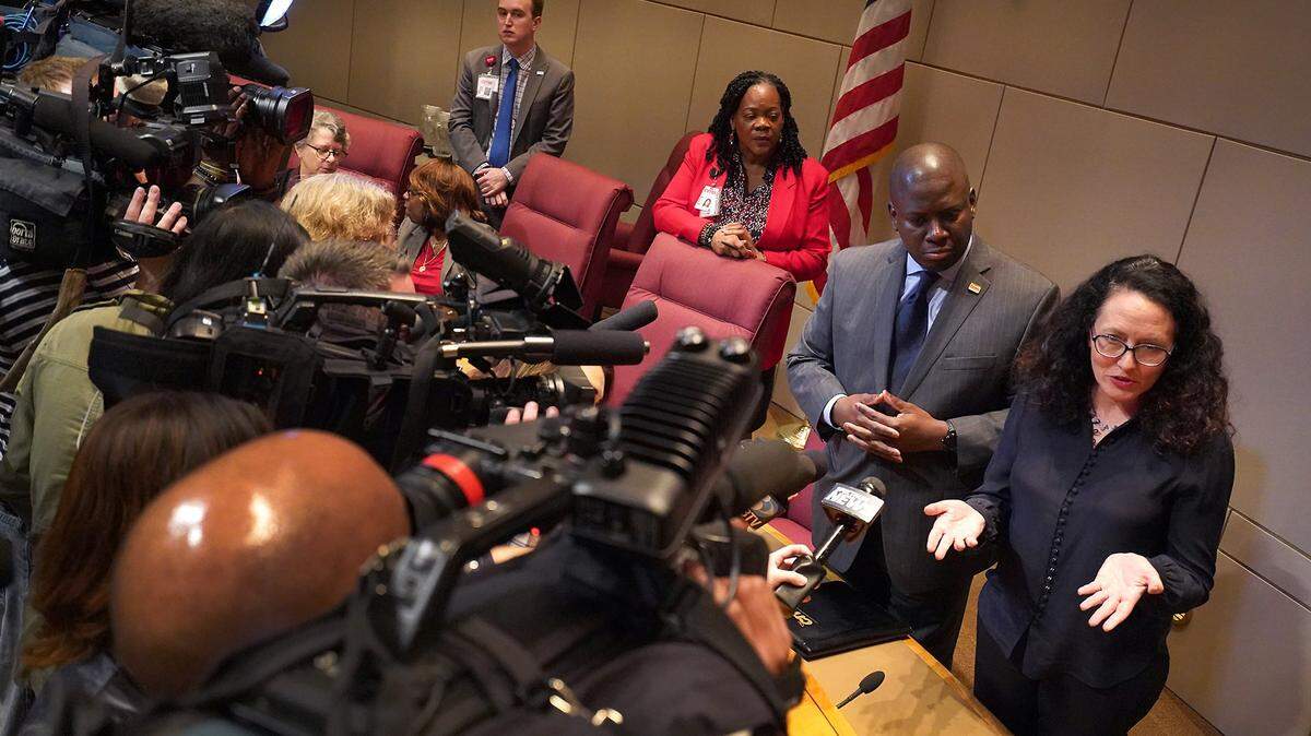 Charlotte-Mecklenburg Board of Education chairperson Elyse Dashew, right, and Superintendent Earnest Winston, left, are seen during an emergency school board meeting Friday, March 13, 2020.
