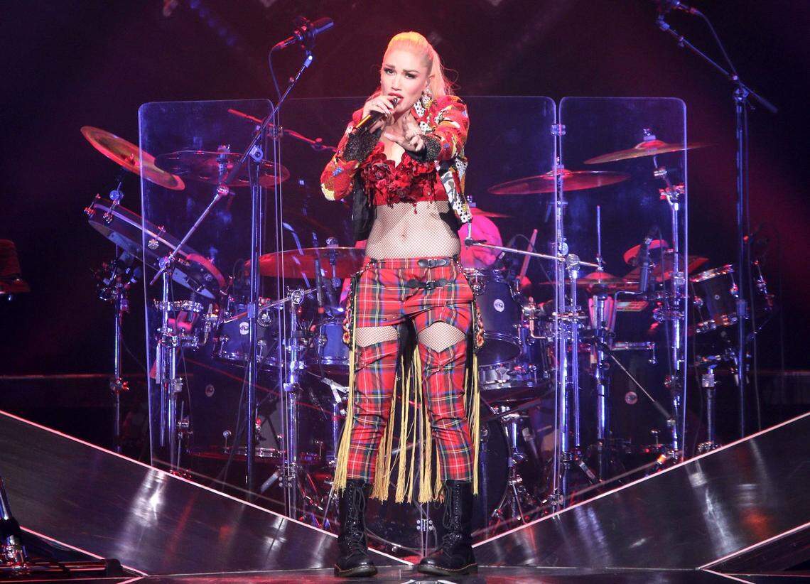 Gwen Stefani at PNC Music Pavilion in 2016.