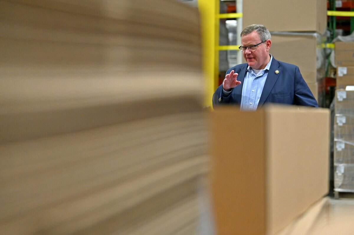 Congressman Tim Moore tours the IPS Packaging & Automation Distribution Center in Charlotte, NC on Friday, August 15, 2025.