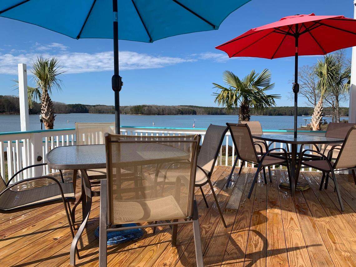 Toucan’s Lakefront on Pinnacle Lane in Mooresville has a tropical vibe on Lake Norman.