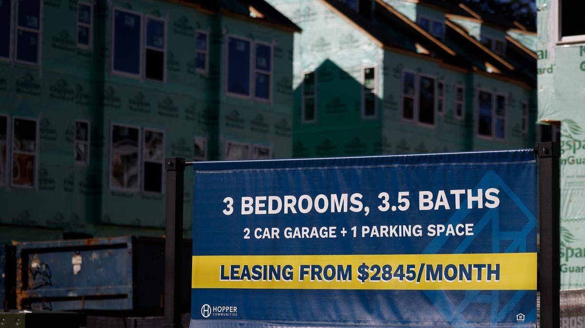 A rent sign.