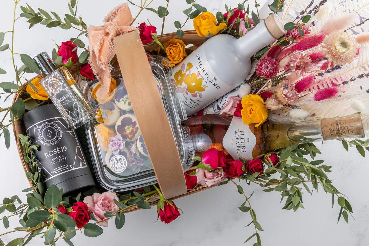 The Rose Basket and Flora Board from Babe & Butcher.