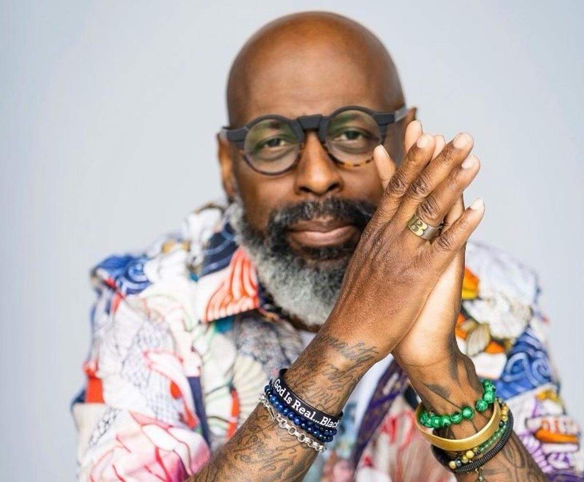 Hear about Charly Palmer’s creative process during a virtual conversation.