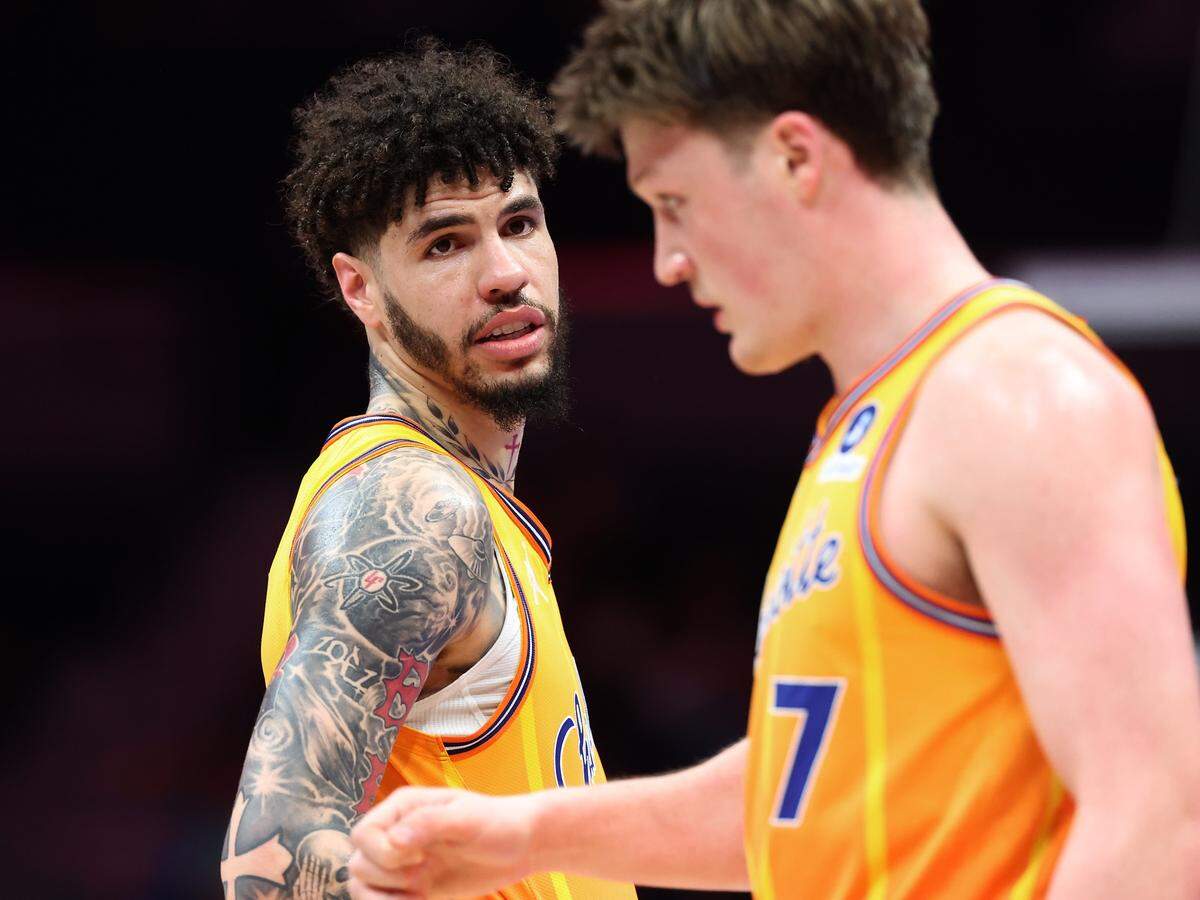 Charlotte Hornets guard LaMelo Ball (left) and forward Kon Knueppel in March. Knueppel and Ball should finish 1-2 in the NBA in made 3-pointers this season, becoming the first teammates to go 1-2 since Steph Curry and Klay Thompson at Golden State.