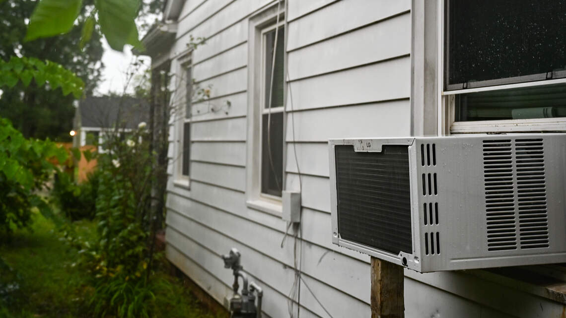 Despite hot summers, Charlotte landlords don’t have to install AC. That may change